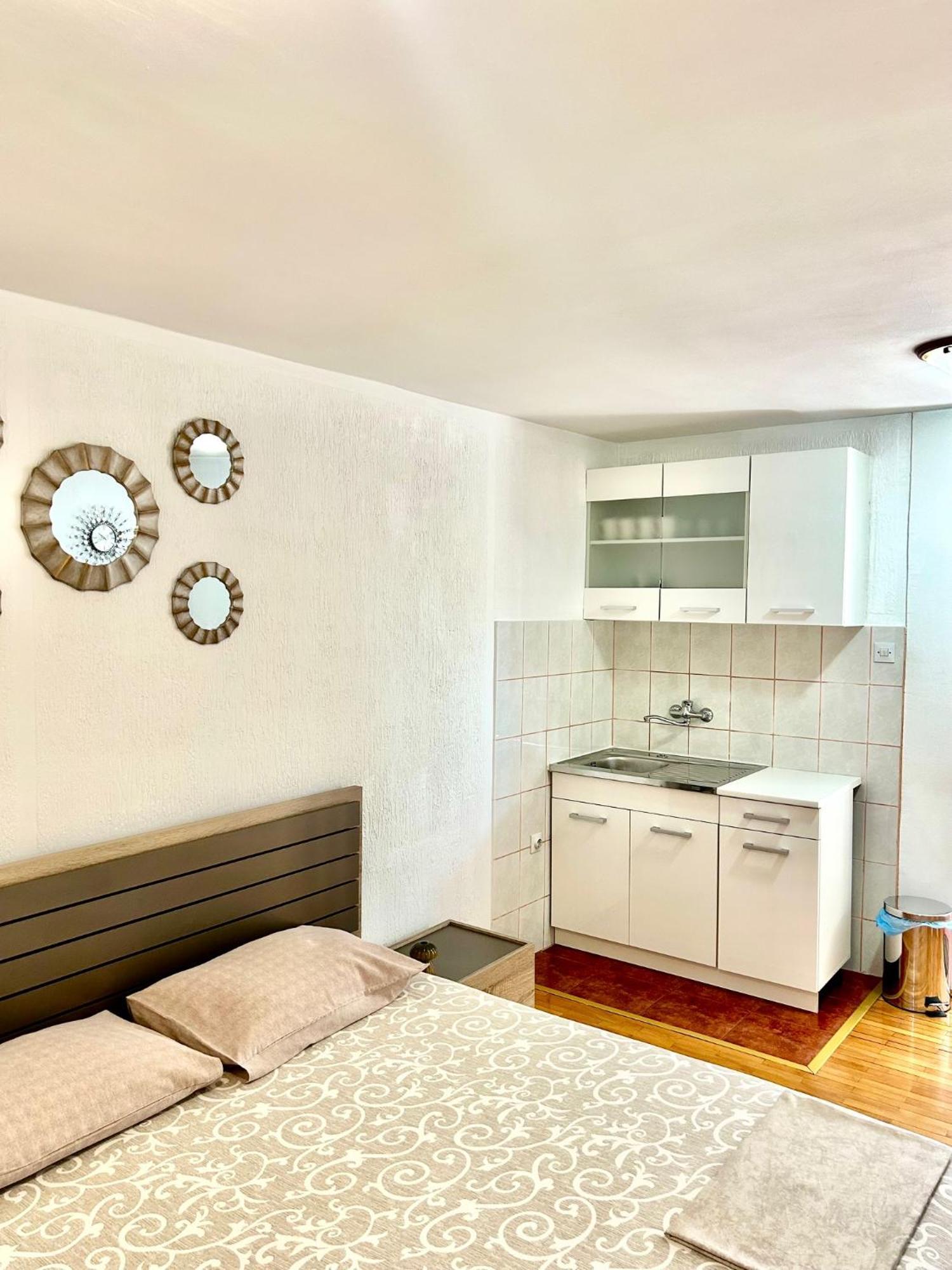 Apartments Jankovic Подгориця Екстер'єр фото